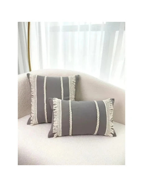ALMOHADON TRENZAS Y FLECOS 50x30CM GRIS