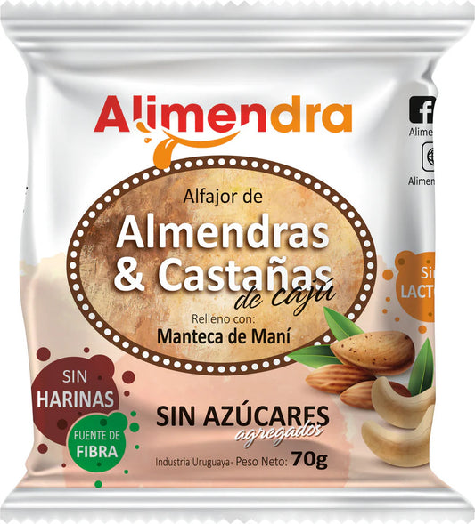 Alfajor de almendras y castañas con crema de mani s/a